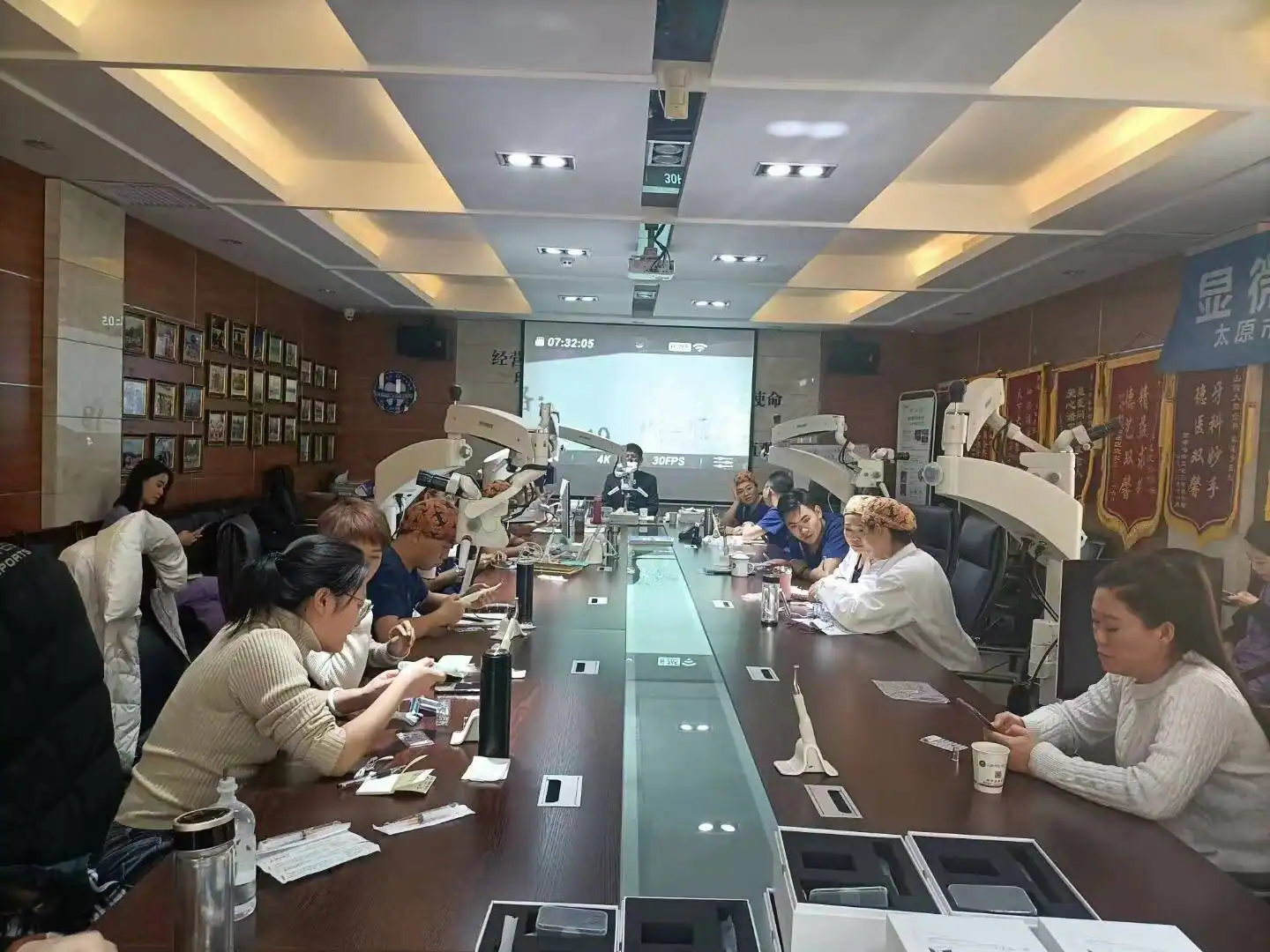 2020.12 显微根管专项培训相关照片